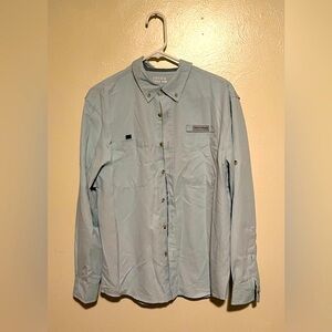 Field & Stream Light Blue Button Down Shirt
